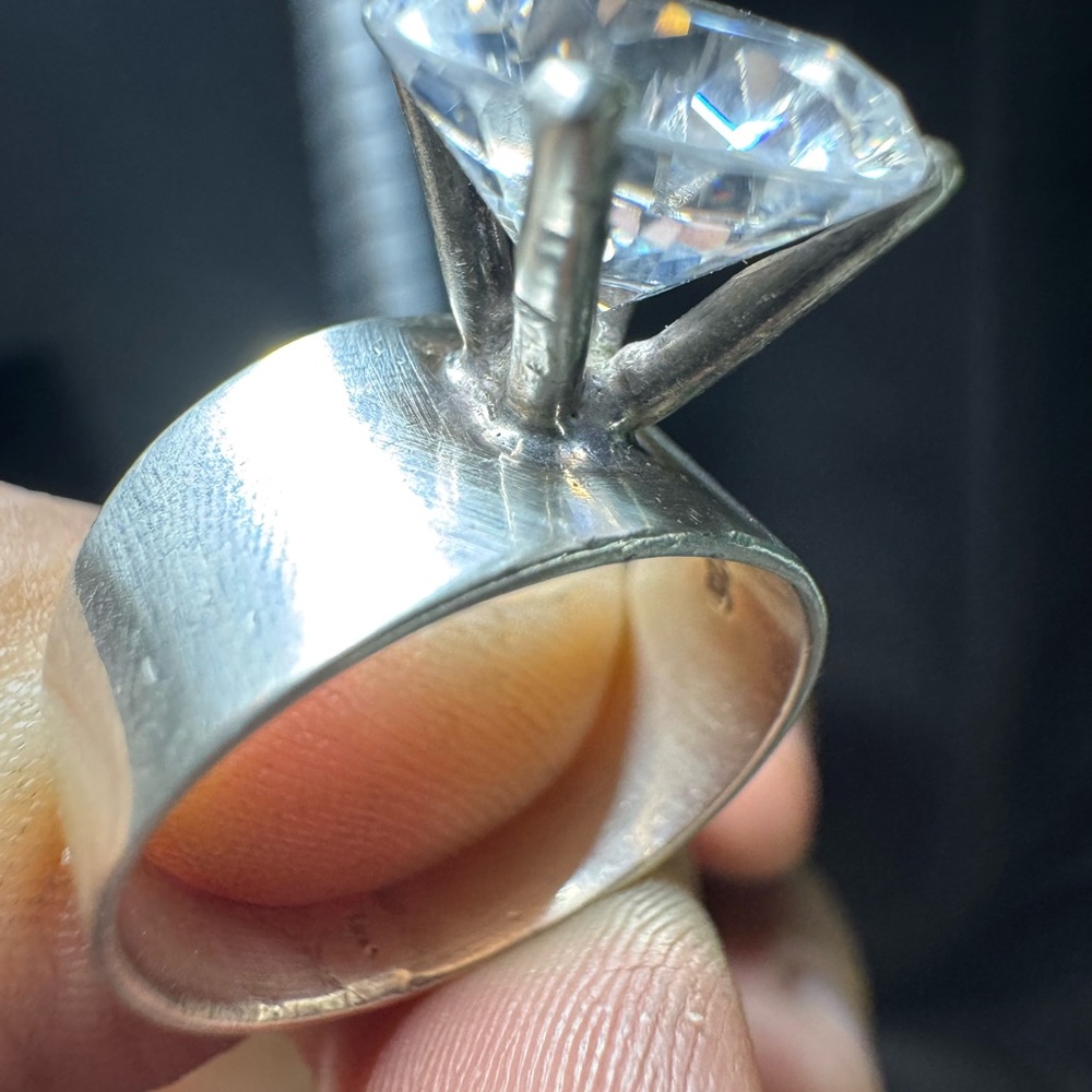 SOLID 925 RING. - Picture 9 of 10